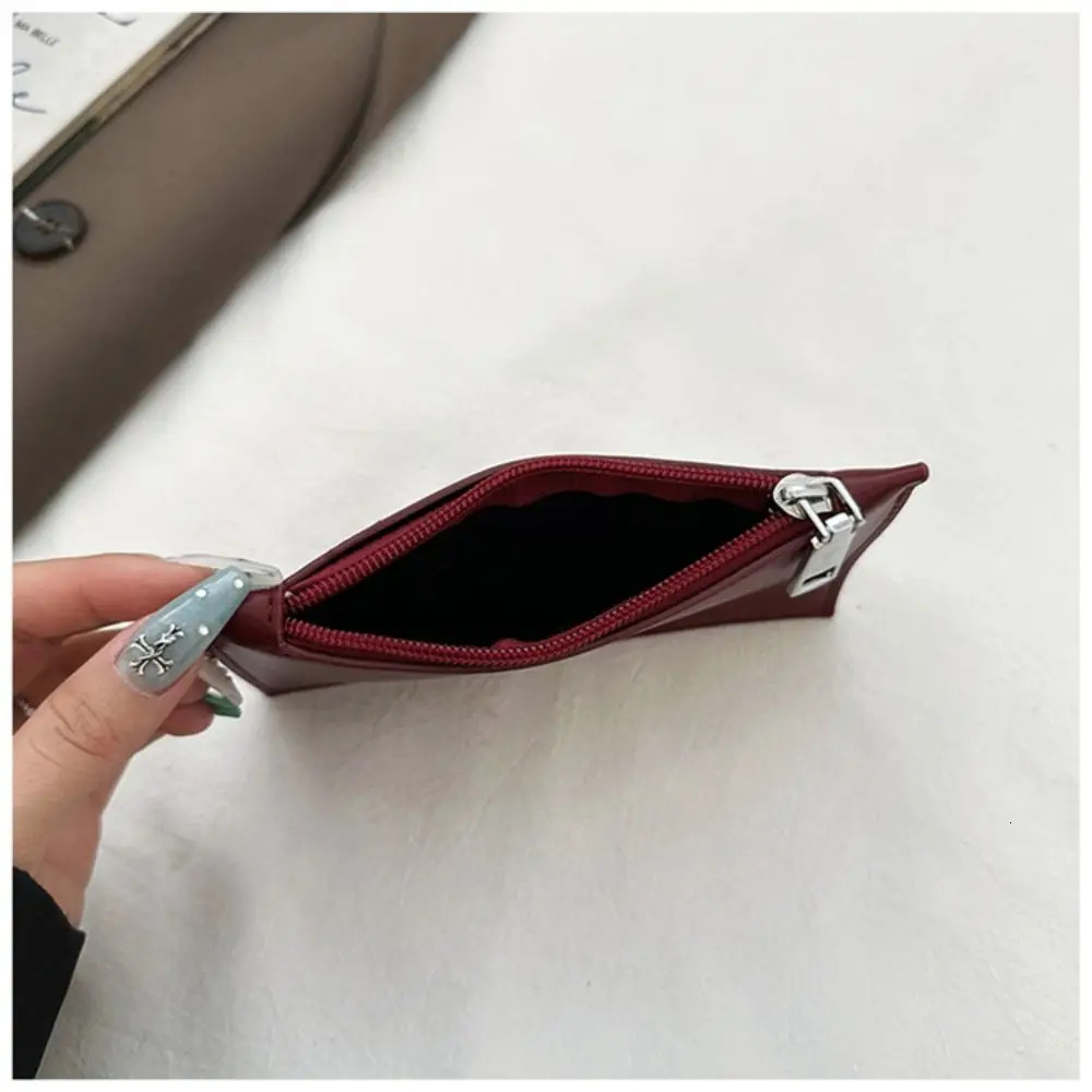 Portable Metal Stud Rivet Shoulder Bag Spicy Girl Chain Y2k Underarm Bag Punk Style Handbag Drawstring Crossbody Bag Daily 251217