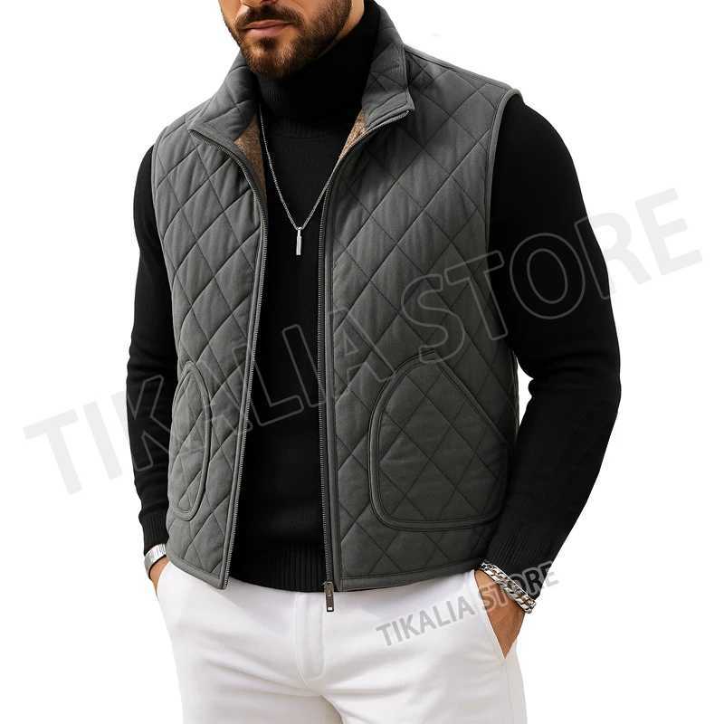 Mens Quilted Vest Fleece Lined Warm Winter Waistcoat Sleeveless Jacket Casual Outerwear Thick Padded Coat for Cold WeatherG251218