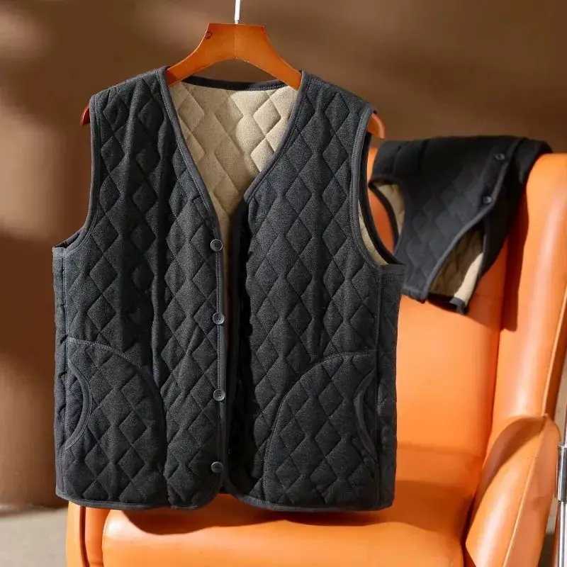 Thickened Mens Vest Fleece-lined Lightweight Padding Warm Shoulder Pad Jacket Winter Casual Soft Close Fitted Thermal VestsG251218