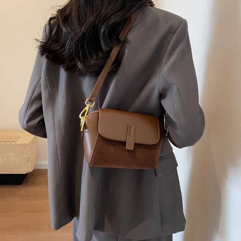 Vintage Small Tote Bag for Women Versatile Fashionable Women Shoulder Bags Crossbody Bag for Women Bolsos De Mujer T251218