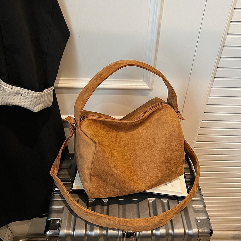 Suede Bag for Women Faux Suede Tote Hobo Bag Vintage Womens Bags Trendy Shoulder Bags Winter Fall Retro Handbag Purse Work Bag 241212