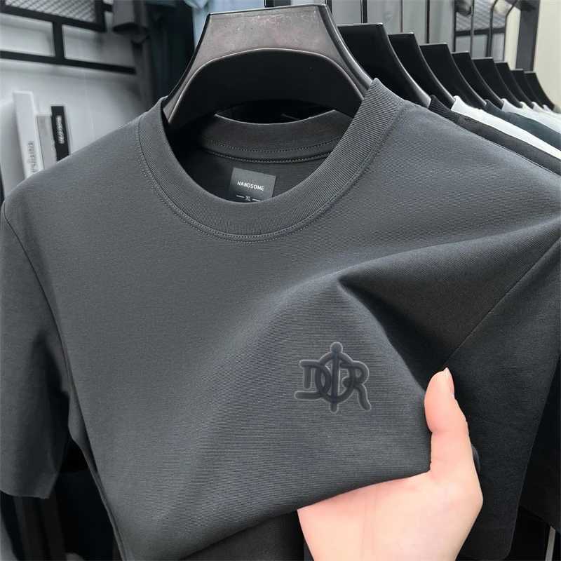 New Light Luxury Mens T-Shirt O-Neck Letter Print Brand Short Sleeve Summer Traceless Half Sleeve Fashion Breathable Mens Wear X251218