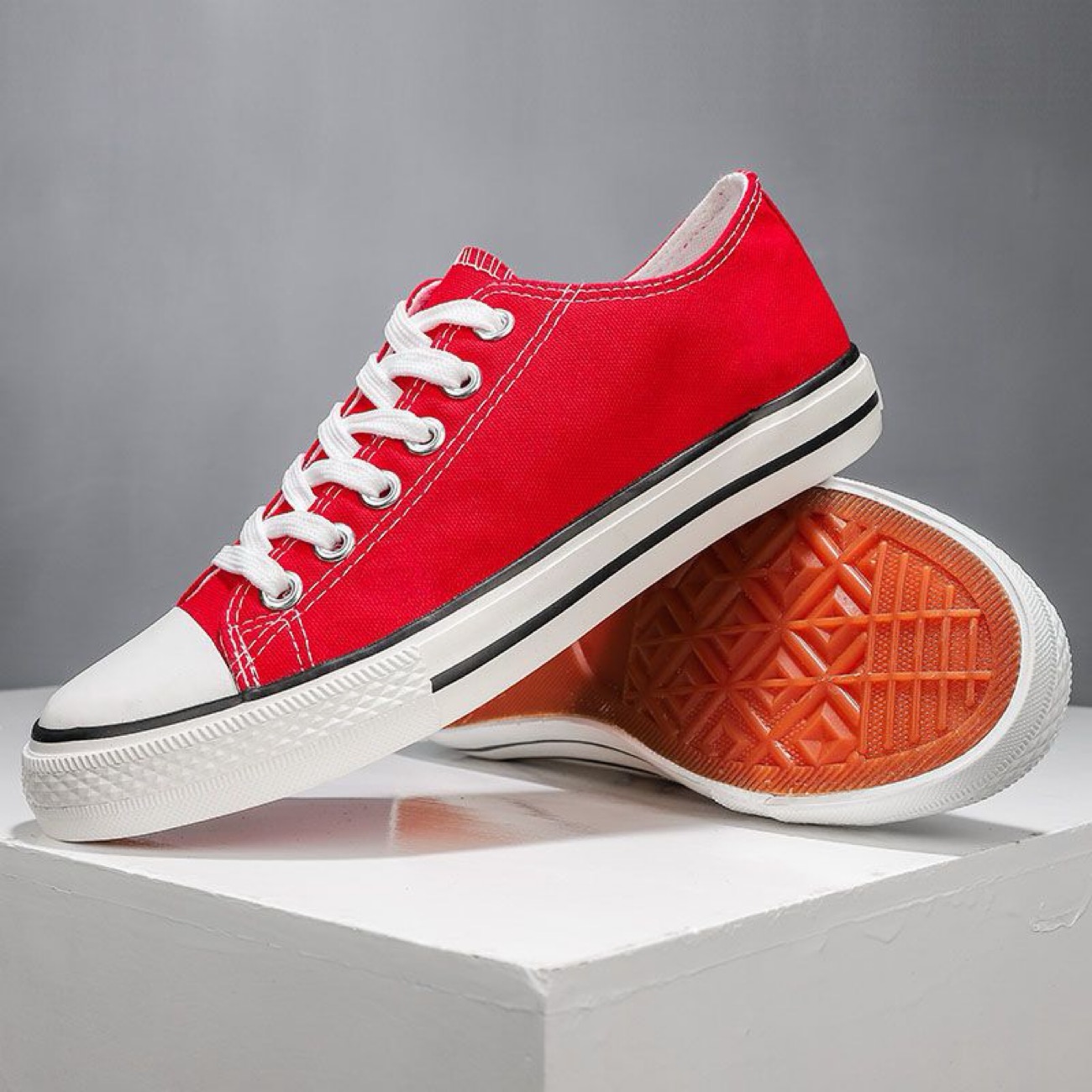 designer shoes Pair Of mens womens shoes Soft And Fashionable Insoles Classic Low Cut sneakers Breathable Lightweight Canvas Anti Slip Shoes Casual Te