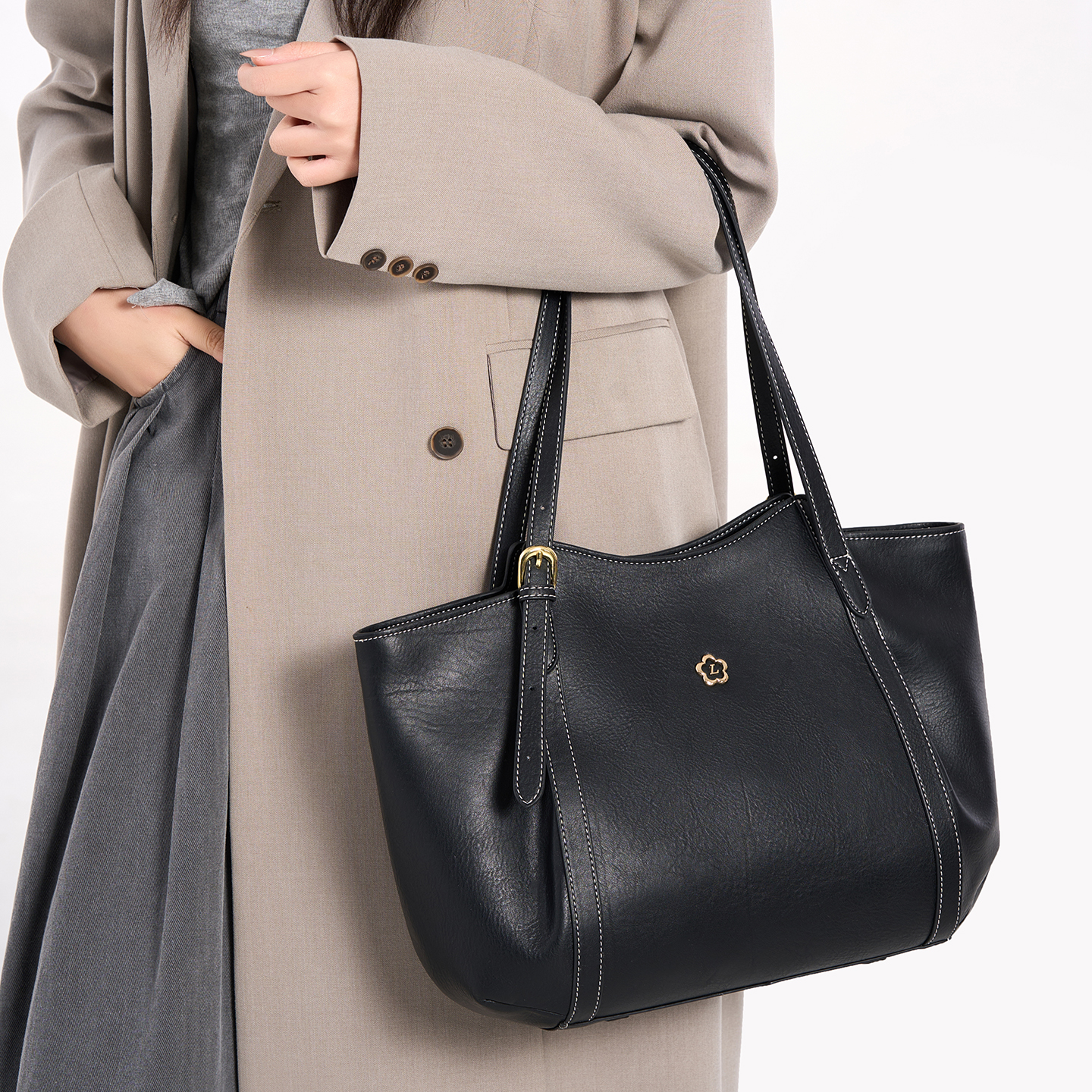 LORDLY KNACK designer bag light luxury 2025 new retro tote bag fashionable commuting large capacity handbag computer bag for women black brown