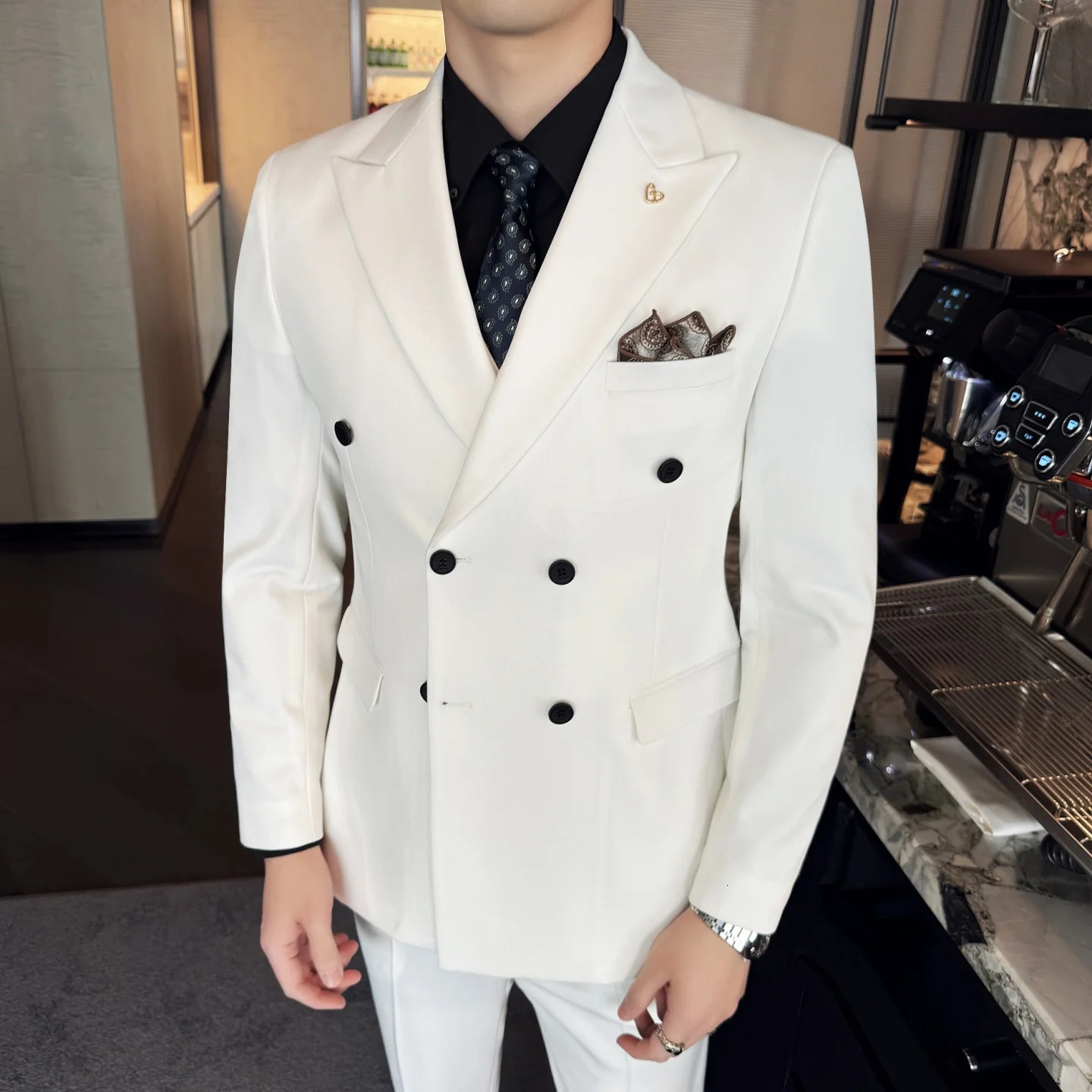 Autumn mens suit set Koreanstyle doublebreasted business formal wear threepiece wedding dress for groom and groomsmen 251219