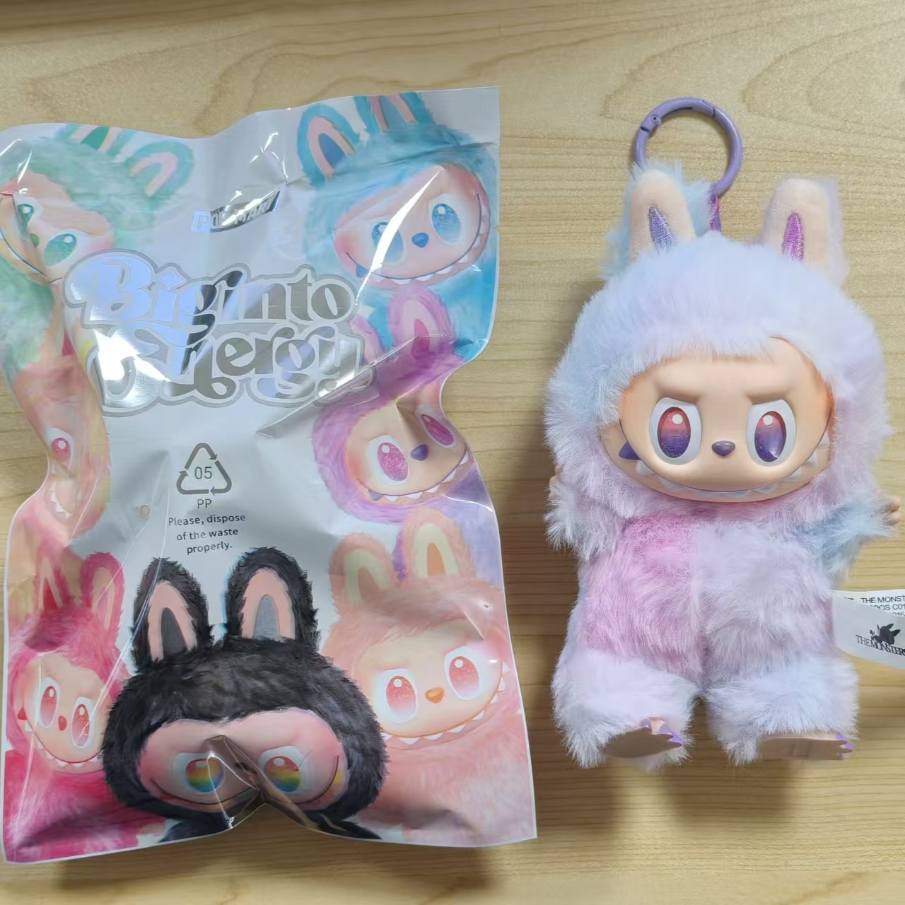 Labubu Christmas gifts V1 V2 V3 plush doll Style Bd Box The Monsters big into energy Exciting Macaron have a seat Series Toys Cute Action Anime Figure