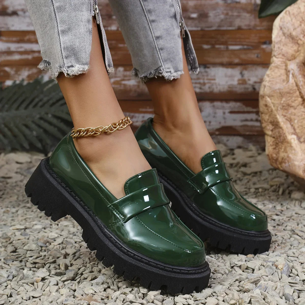 Womens Leather Shoes British Style Fashion Soft Sole Loafers Women Thick Soles Comfortable Slip on Single Shoe Plus Size 43 251217 - view 5