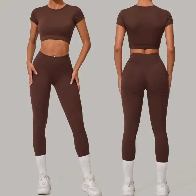 Gym Workout Yoga Fitness Sports Suit Short-sleeved Top Padded-free High-waisted Hip-lifting Trousers Outdoors Leisure Sportsweart251219