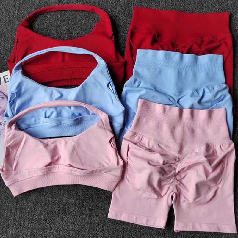 2 Pieces Yoga Suit for Women Seamless Fitness Gym Clothes Halter Sports Bra Matching Impact Shorts Workout Sets Gym Set Outfitt251219