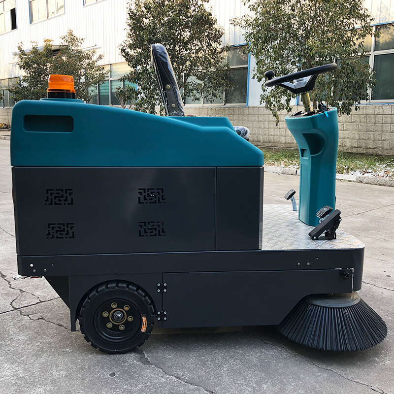 Durable Ride-On Industrial Sweeper Designed for Heavy-Duty Use in Steel Mills and Foundries