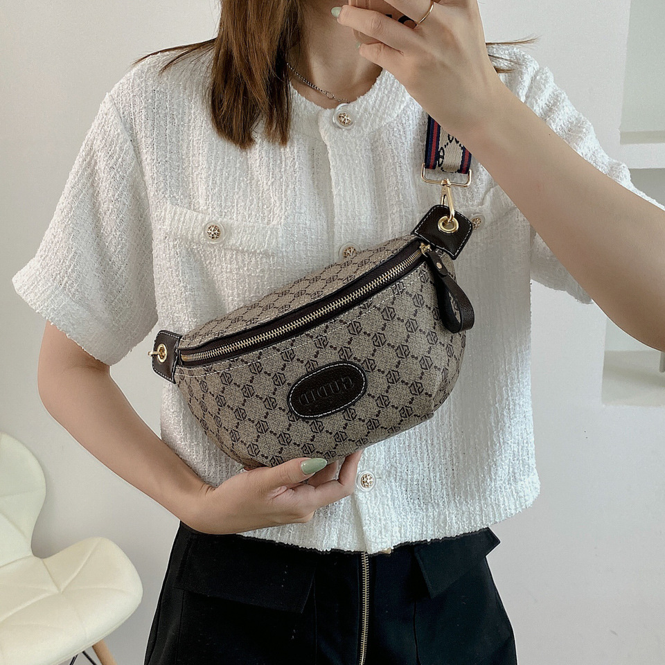 Fashion Retro Women's Chest Bag, High-Quality Shoulder Bag, Crossbody Bag, Designer Handbag, Luxury Crossbody Bag, Printed Color-Block Tote Bag