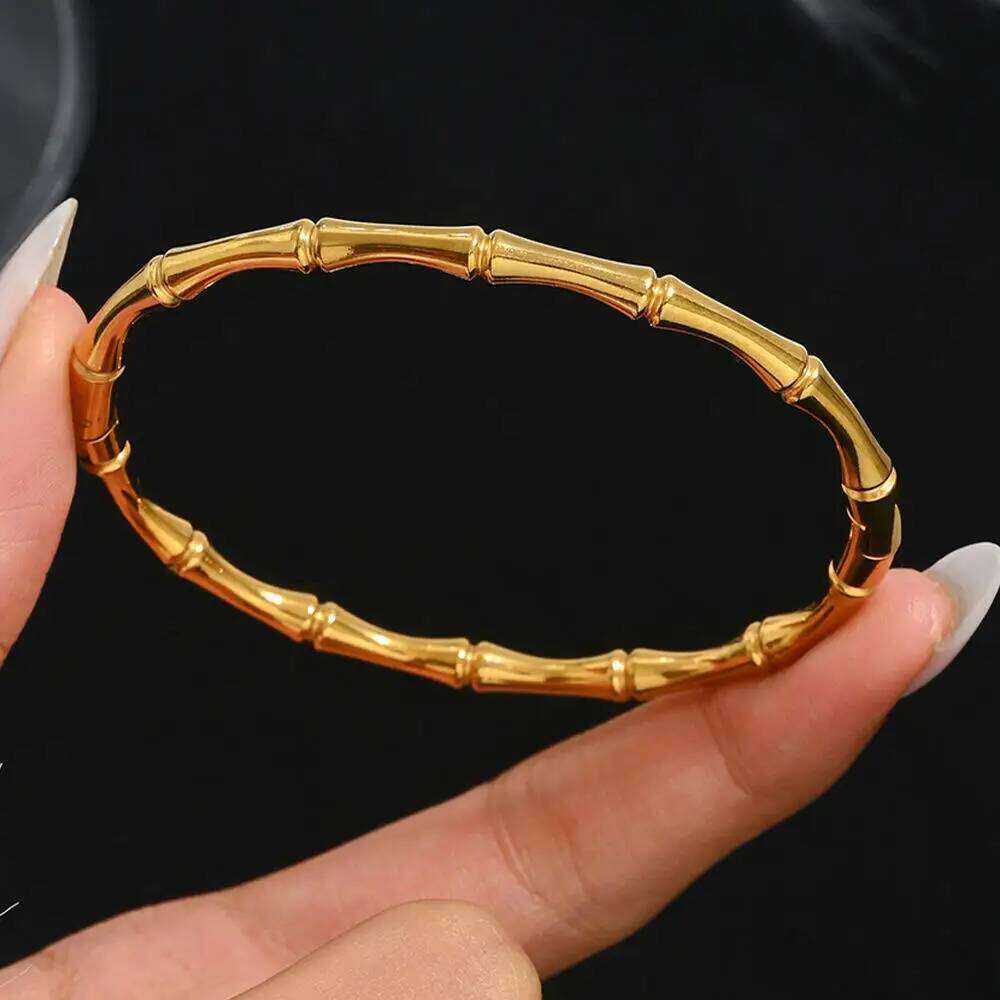 Women's Titanium Steel Starry Sky Small Waist Bracelet High-Grade Light Luxury Jewelry