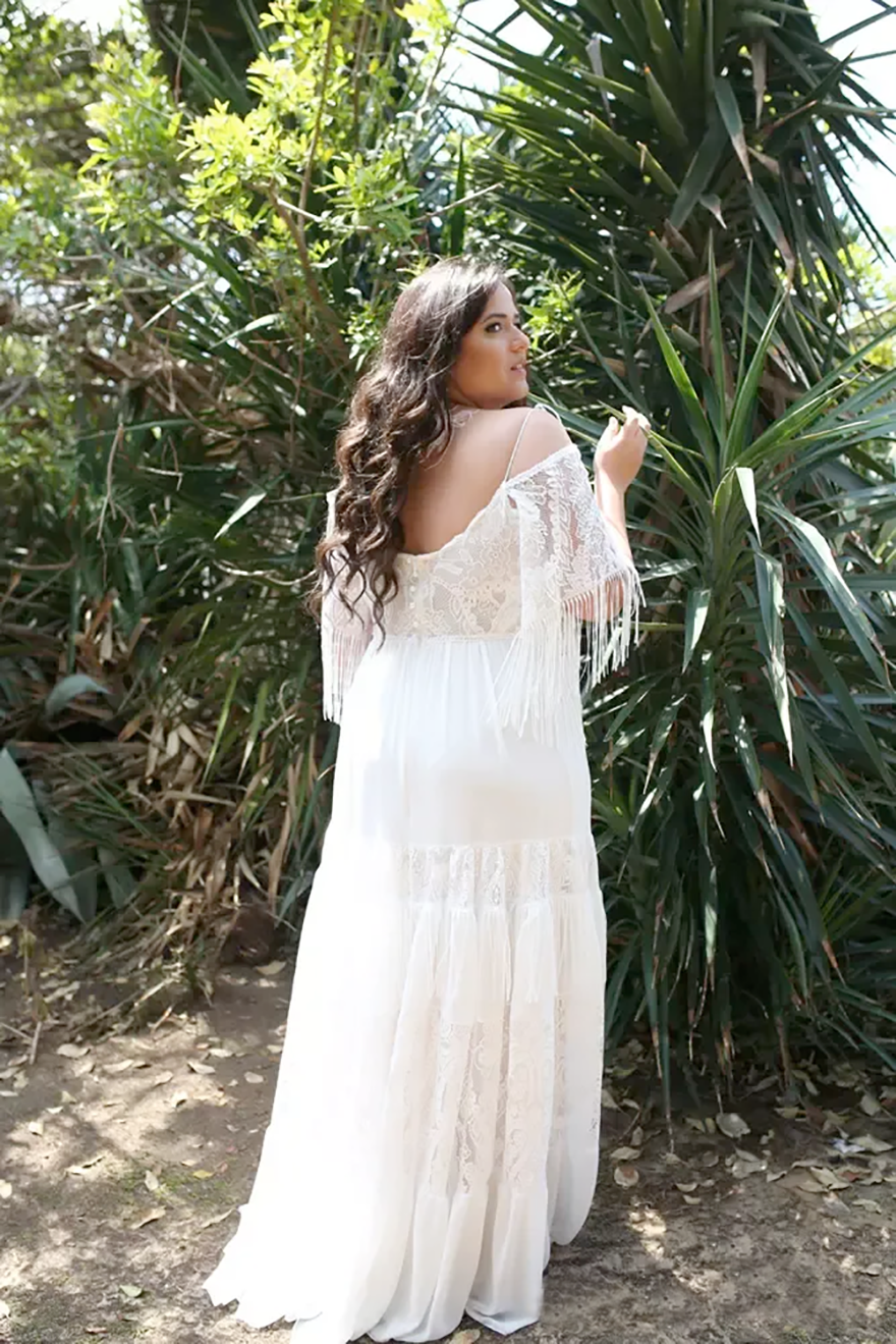 chic lace plus size beach wedding dresses off the shoulder half sleeves bohemian bridal gowns a line tassel boho robe de marie BC3016