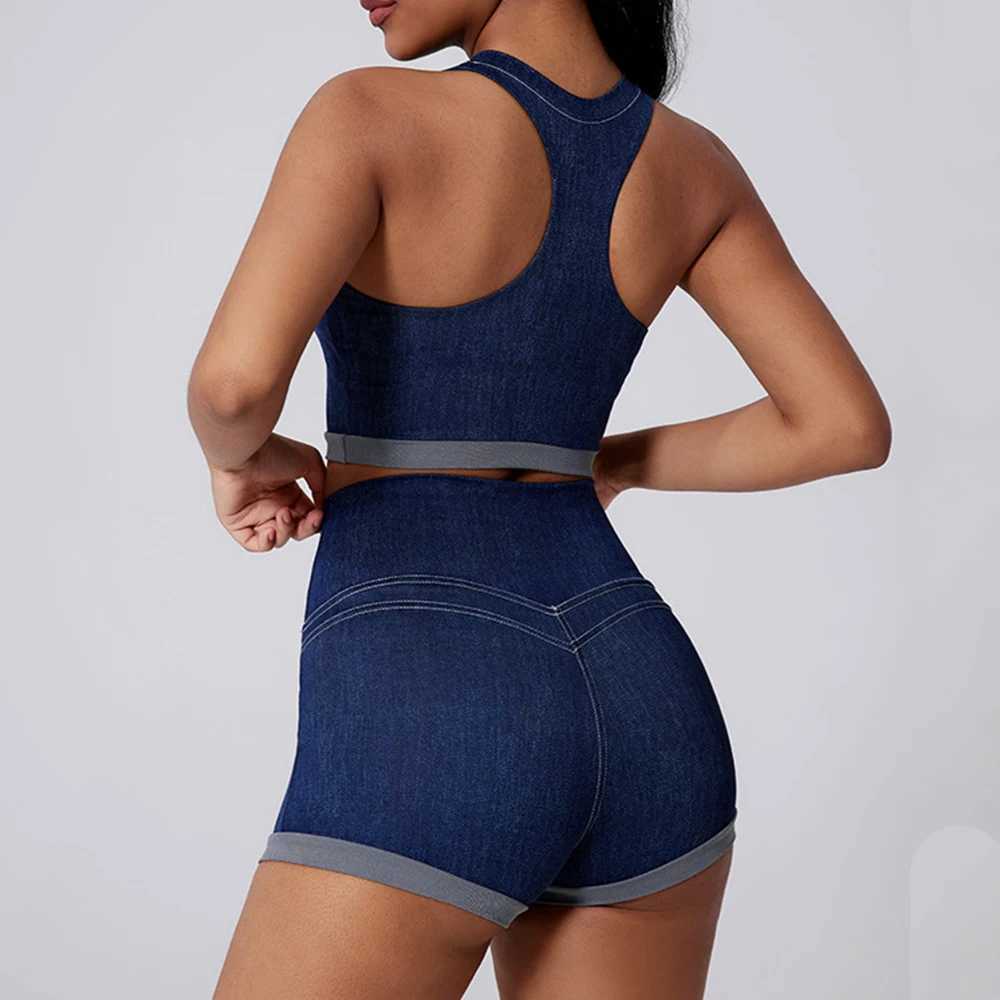 2 Pieces Sportswear Woman Gym Set Sport Vest Shorts Outfit Yoga Women Clothes Outdoors Running Fitness Activewear Sports Suitt251219