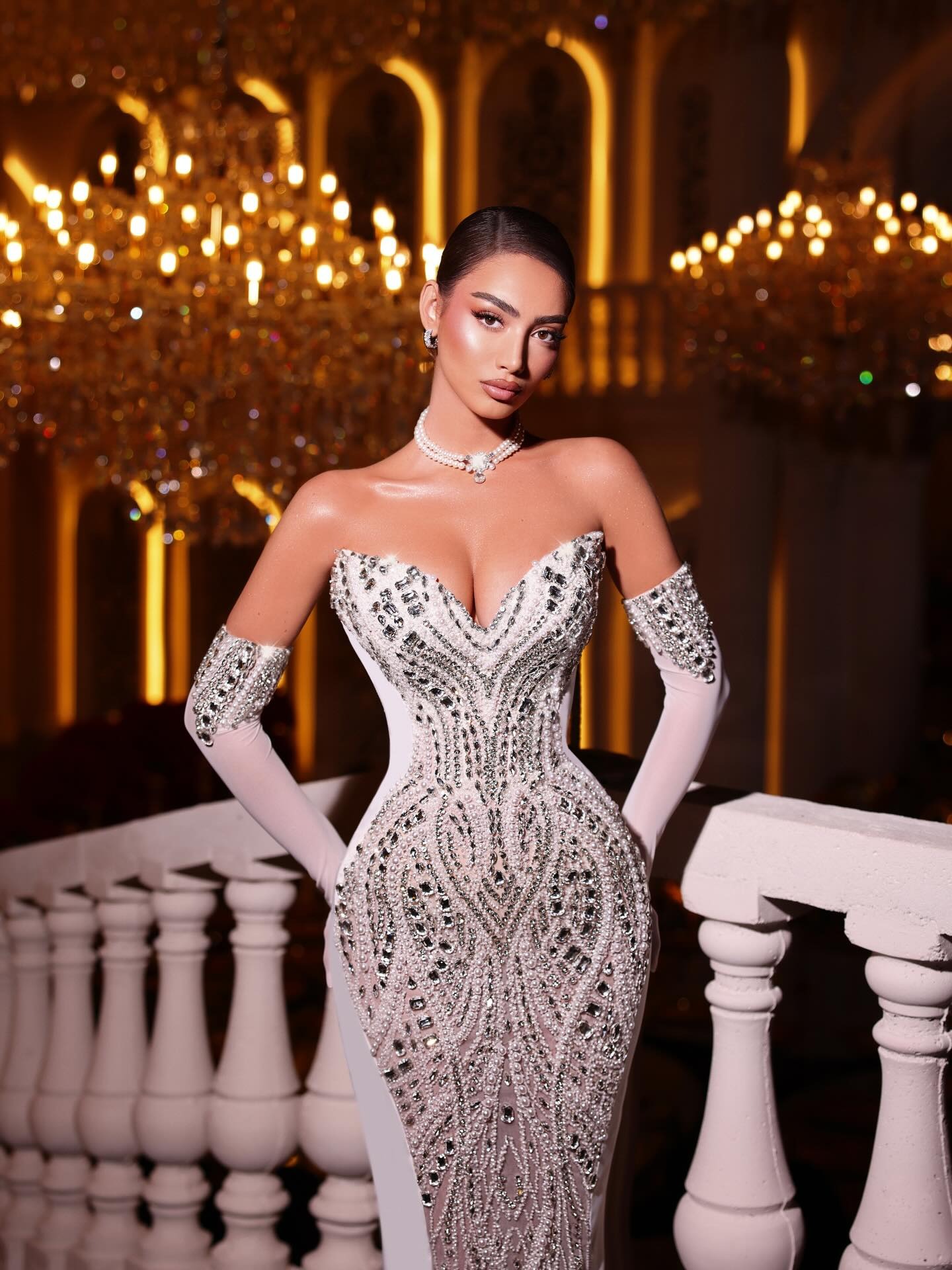 Luxury Crystal Pearls Wedding Dresses Strapless Mermaid Bridal Gowns with Detachable Train Beading Customized Vestidos De Novia Plus Size