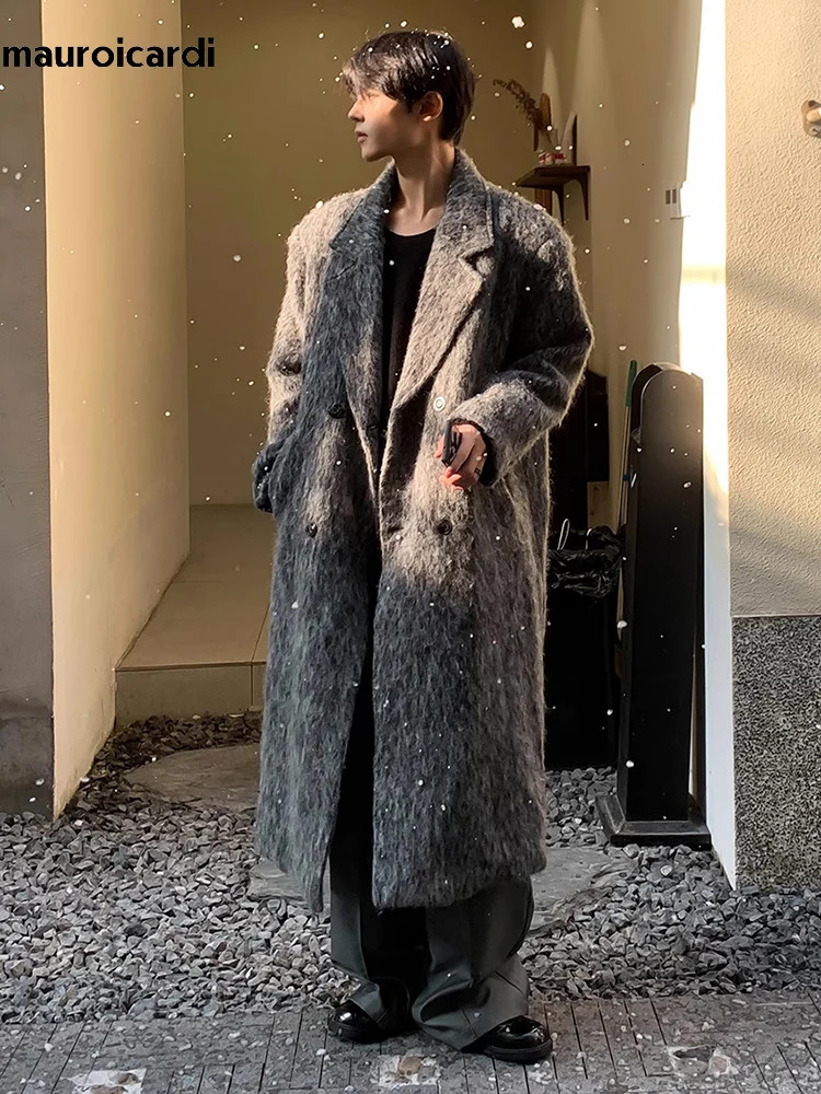 Mauroicardi Autumn Winter Oversized Long Thicken Warm Grey Woolen Coat Men Shoulder Pads Double Breasted Wool Blends Overcoat 251219