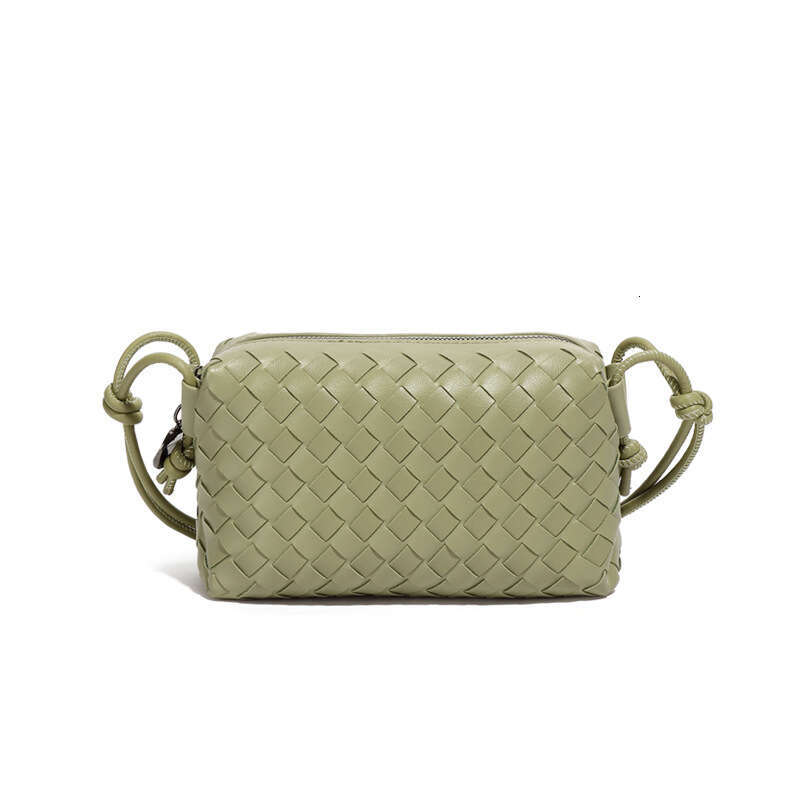 European and American Fashion Cross-Border Manufacturer Woven Small Square Women's Crossbody Casual Shoulder Phone Bag 2025 New Trend