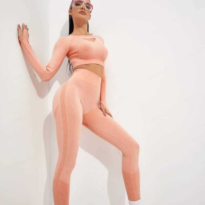 Fashionable Yoga Wear Peach Hip Womens Back Hollow Long Sleeve Sports Yoga Wear Fitness Wear for Woment251219