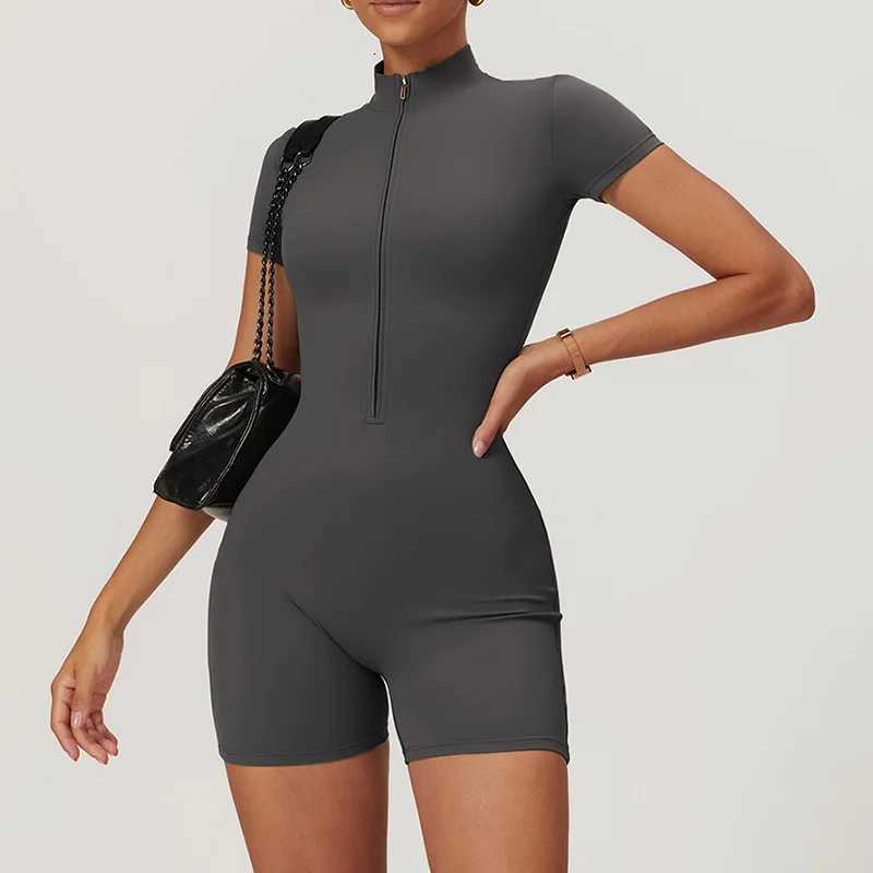 Cloud Rise Short Sleeve Jumpsuit Workout Sports Bodysuit Women Gym Rompers Women Sports Clothes Fitness Yoga One-piece Suit Sett251219