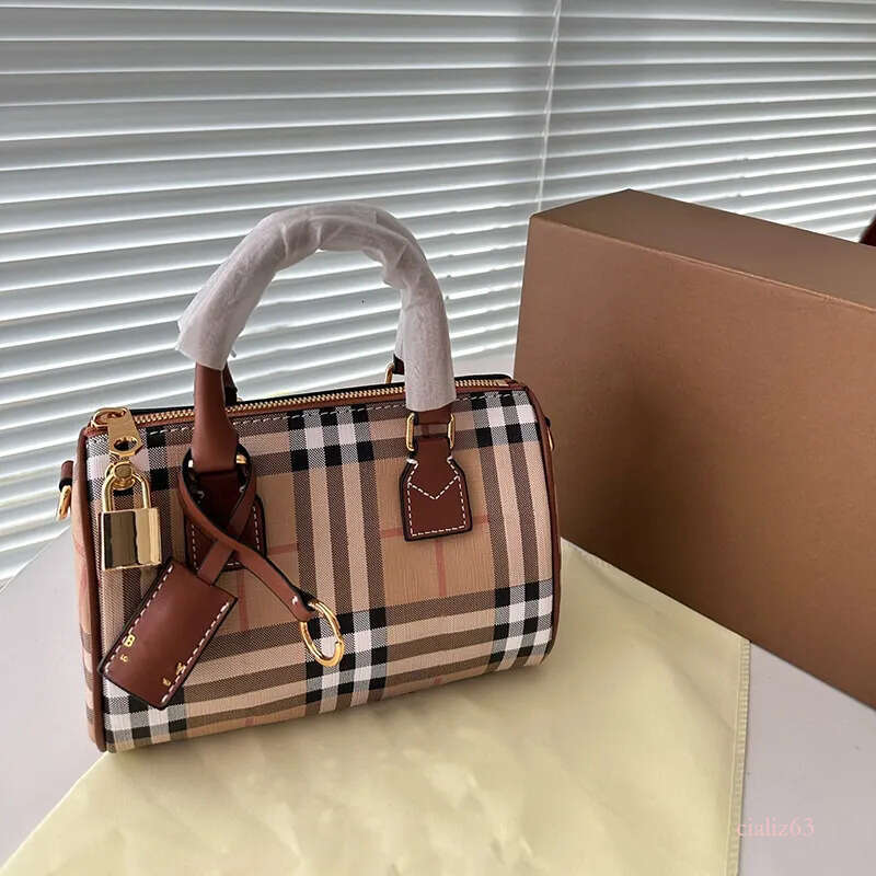 Burburrely Designer Shoulder bags Checkered Canvas Bag Lady Embossing Totes handbag Womens Crossbody Evening Purse Casual Wallets gift e66