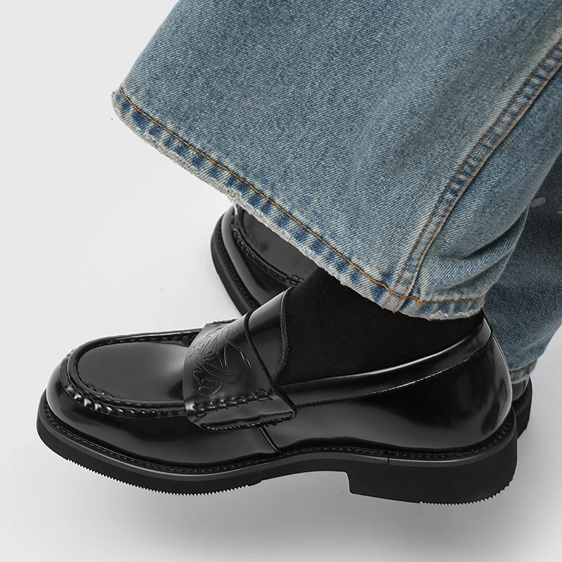 Men All-match Mens Handmade Loafers Leather Fashion Casual Shoes Classic Men Shoes for Wedding Vintage Business Slip on Shoes 251218