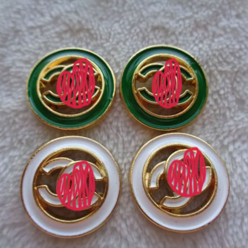 3pcs 20mm C brand Golden Black White Navy Red button Luxury Desginer Sewing Buttons for Coat Cloth skirt Decorate DIY Crafts Supplies Classic B112
