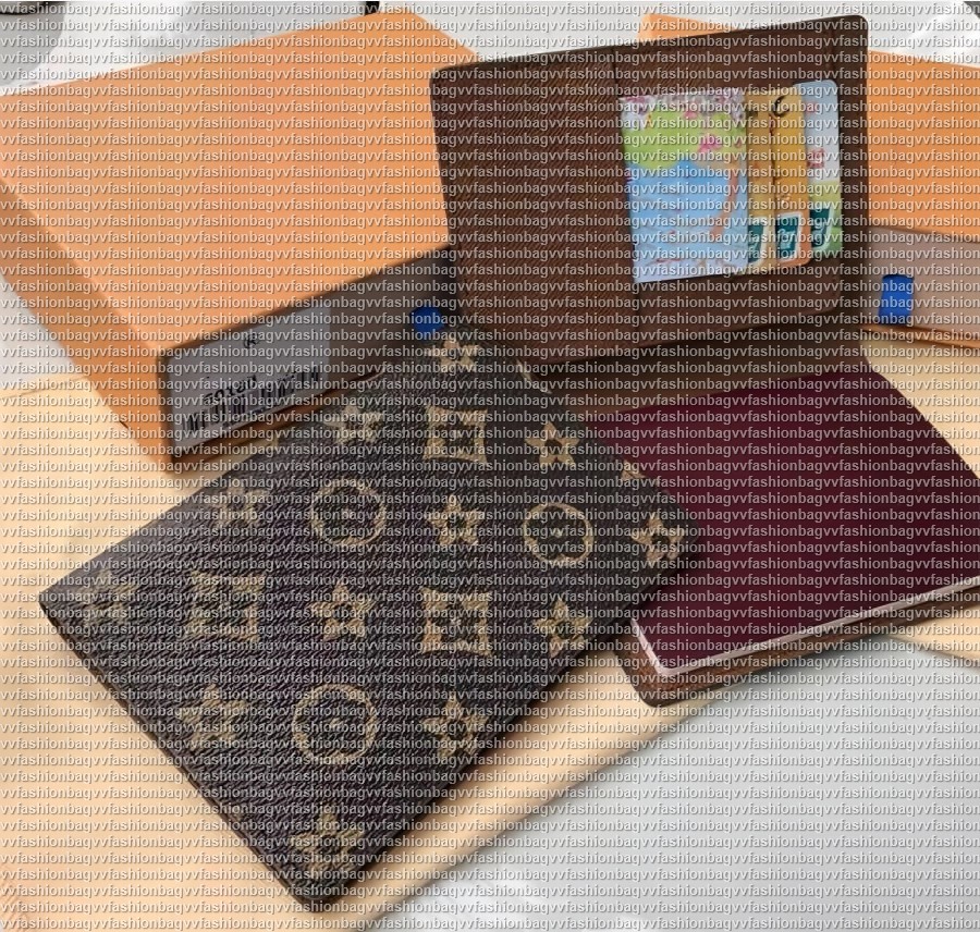 New High Quality Passport Card Holders Cover Classic Men Women Fashion Passport Holder Covers ID Card Holders