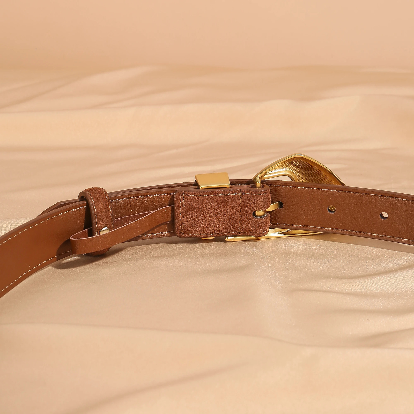 Fashion Womens Belt Western Belts Trendy Gold Buckle Waistband Black Suede Leather Belt Pants Jeans Belts for Women 251218