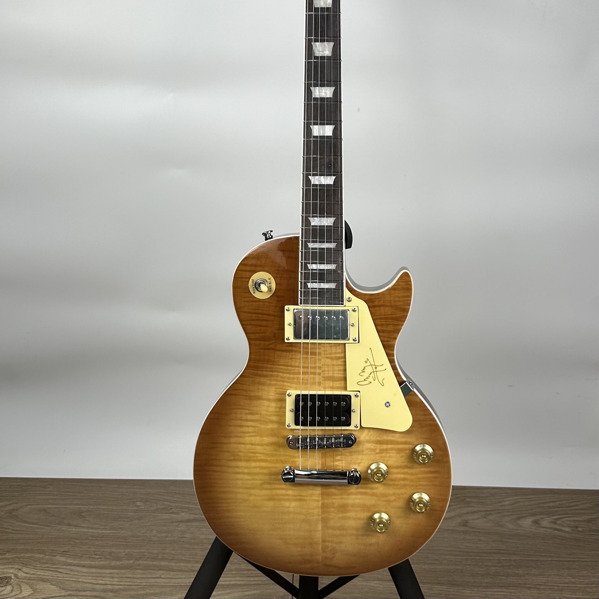 Customized electric guitar, light smoky color, mini pickup configuration, signature guard, imported paint, fast shipping included