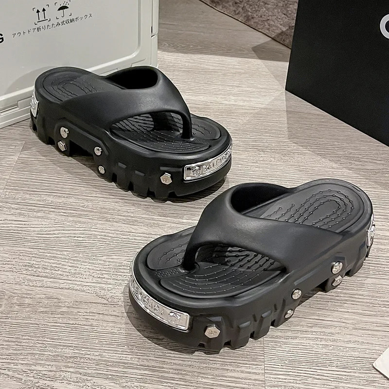Woman flip flops Punk Shoes trend Casual Platform Sandals non-slip Outdoor slippers Unique features Flat Slides 251217