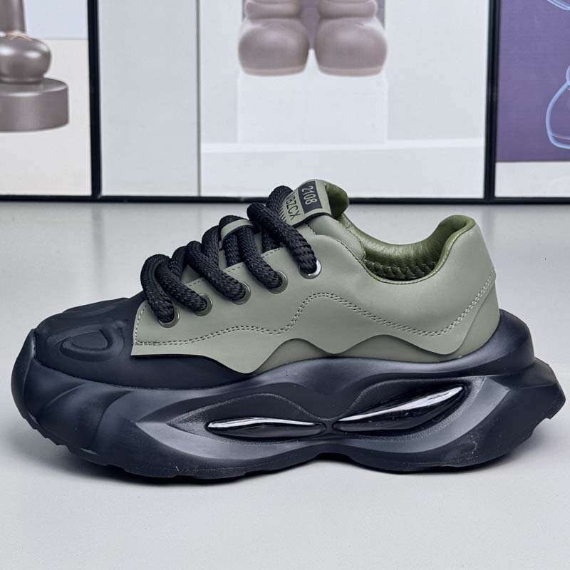 Classic Thick-Soled Men's 2025 Height Increasing Slimming Free shipping niche designer Youth Student Bread College Wind Sports Shoes Sneakers