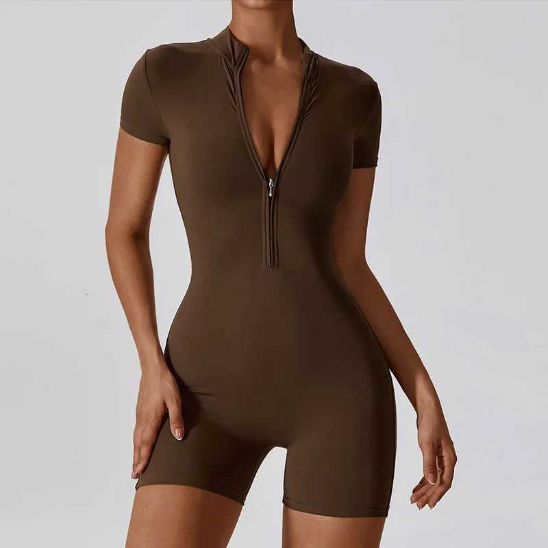 Cloud Rise Short Sleeve Jumpsuit Workout Sports Bodysuit Women Gym Rompers Women Sports Clothes Fitness Yoga One-piece Suit Sett251219