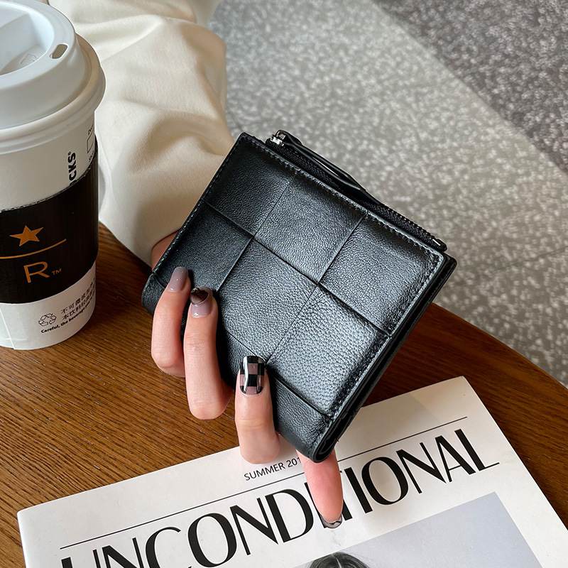 2025 new Women's short wallet genuine leather wallet large woven sheepskin large-capacity coin purse leather wallet card holder
