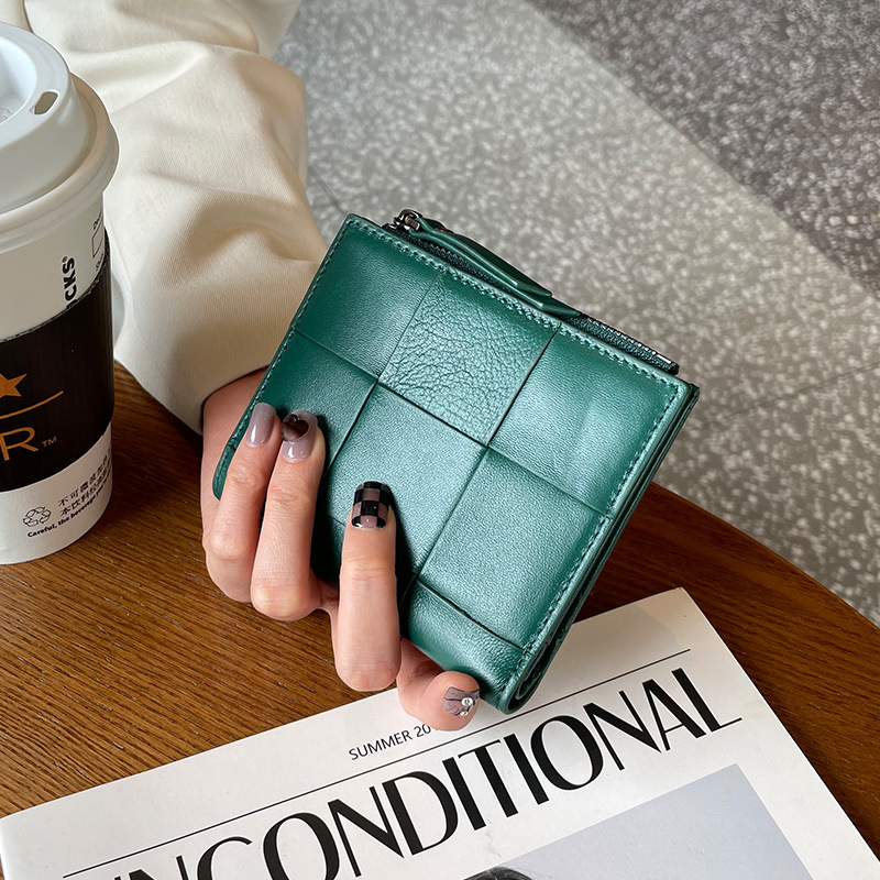 2025 new Women's short wallet genuine leather wallet large woven sheepskin large-capacity coin purse leather wallet card holder