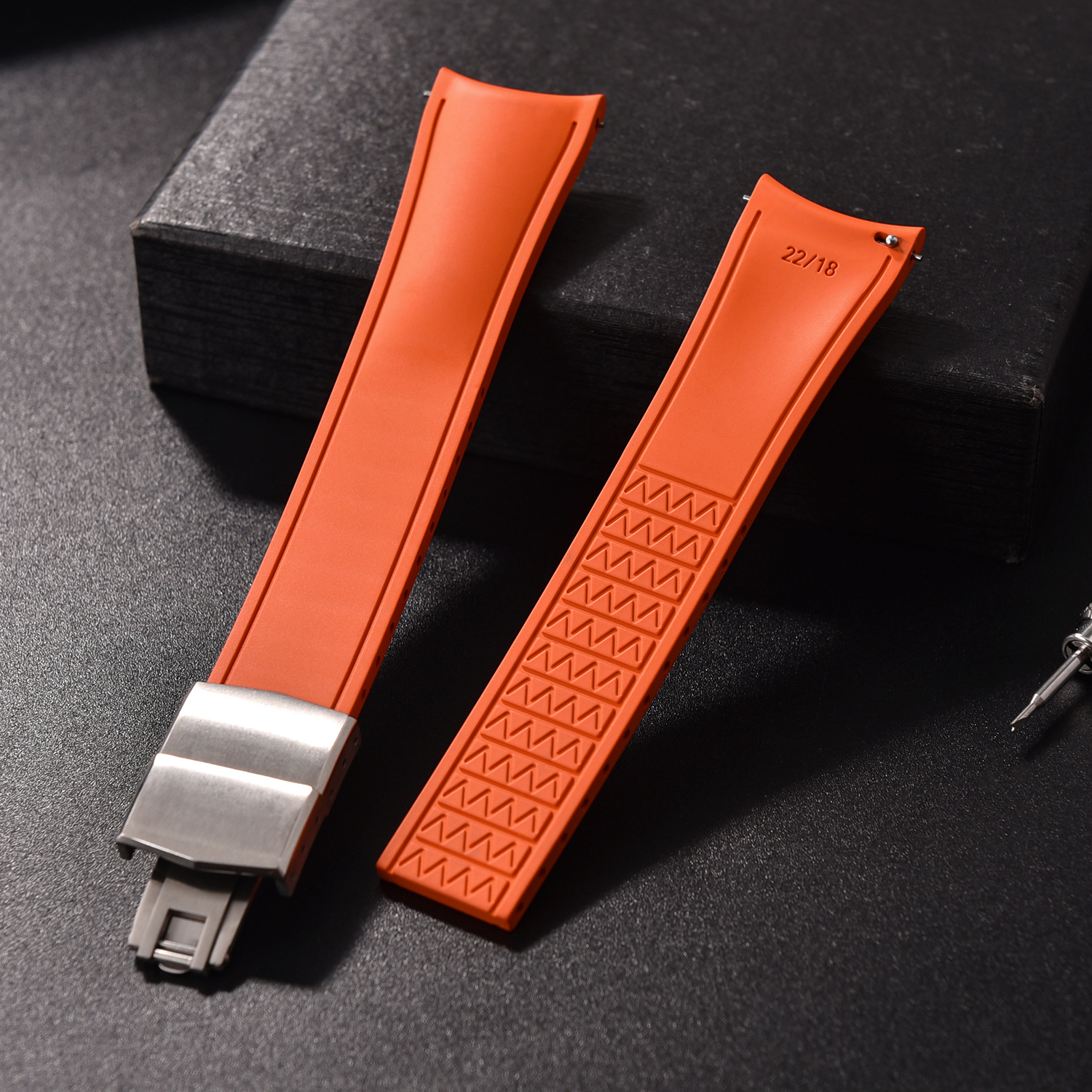 20mm Curved Rubber CTS FKM Watch Strap Curved CTS Watchband Quick Release Butterfly Buckle Cut To Size