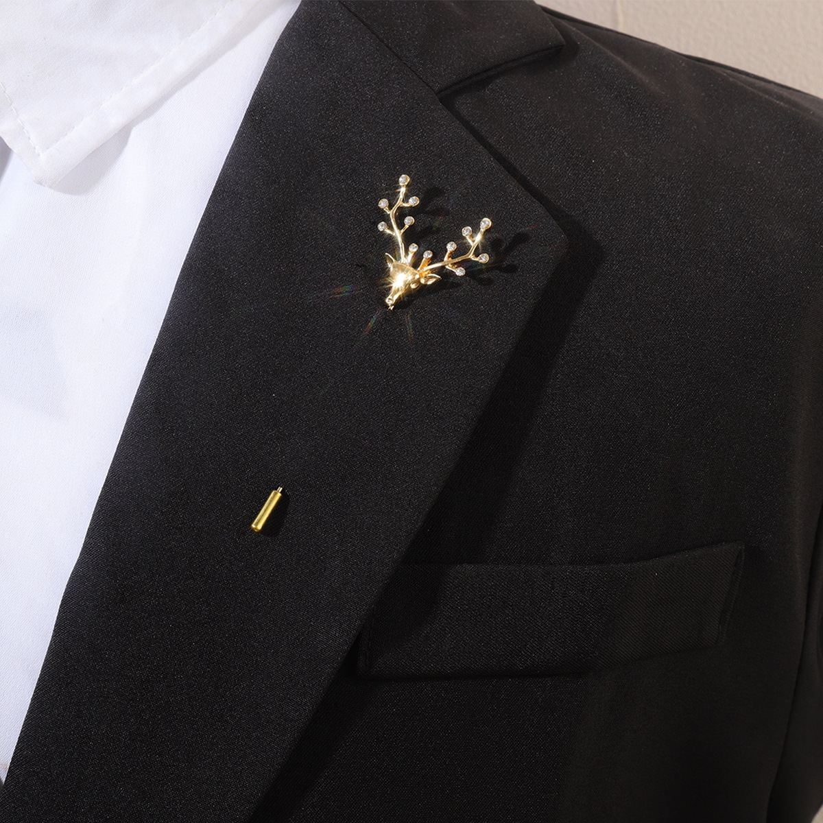 Korean Style Trendy Men's Brooch Vintage Brooch Unisex Small Suit Insert Brooch Accessories One-word Pin Brooch