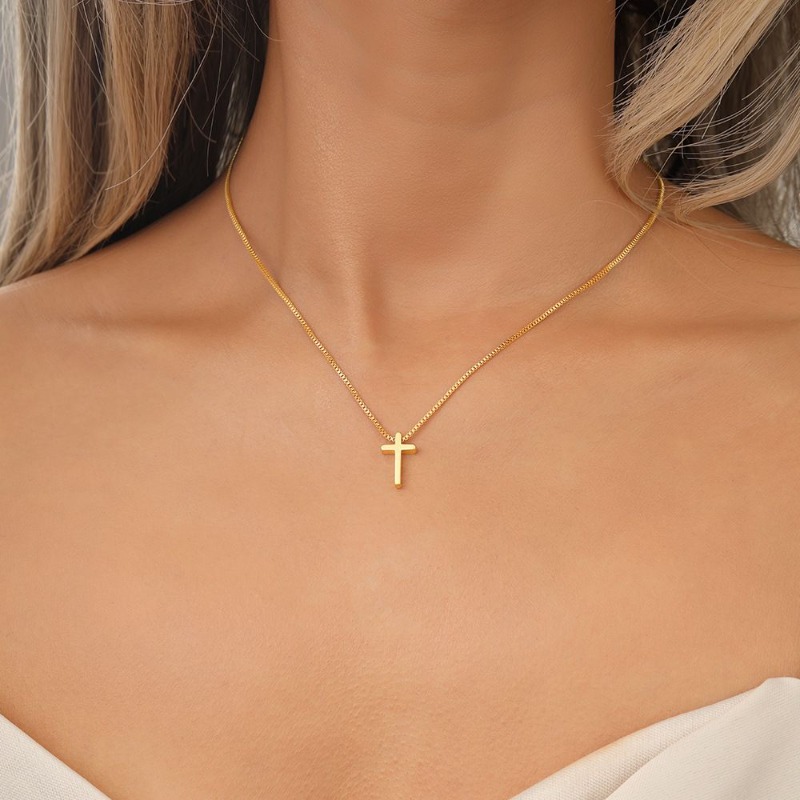 Designer Jewellery High Quality Sweet Simple Fashion Cross Collarbone Chain for Special Occasions Gift Textured Elegant Accessory