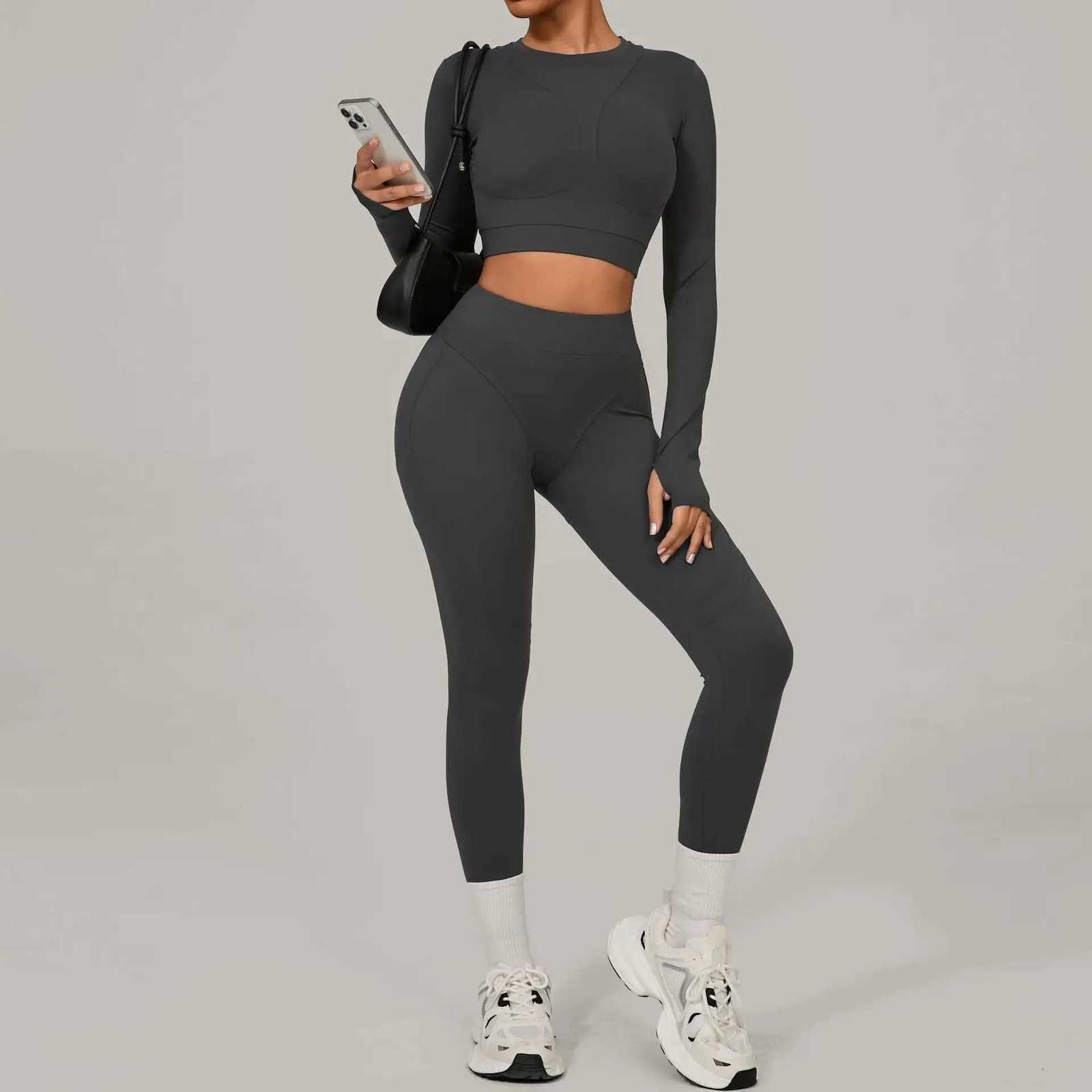 Womens Yoga Sets Sports Fitness High Waist Peach Hip Skinny Grinding Long-sleeved Outdoor Running Winter Workout Gym Suitst251219