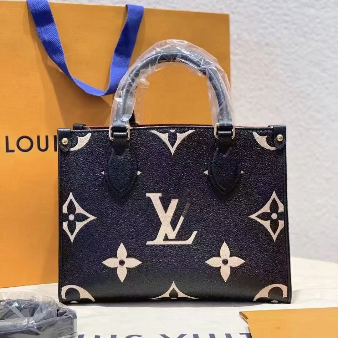 designer bag on the g0 bag Bag Women Classic Fashion Handbag hobo New grain cowhide texture with bag new medium bag High quality bag shoulder bag 002.