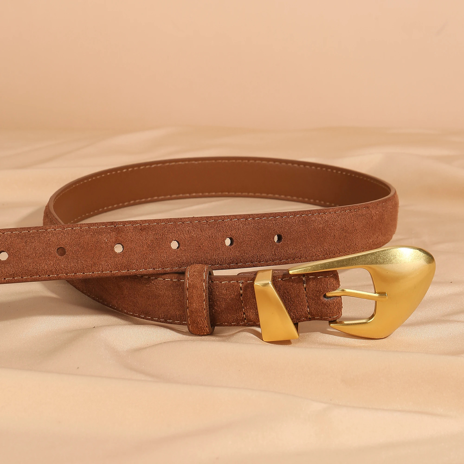 Fashion Womens Belt Western Belts Trendy Gold Buckle Waistband Black Suede Leather Belt Pants Jeans Belts for Women 251218
