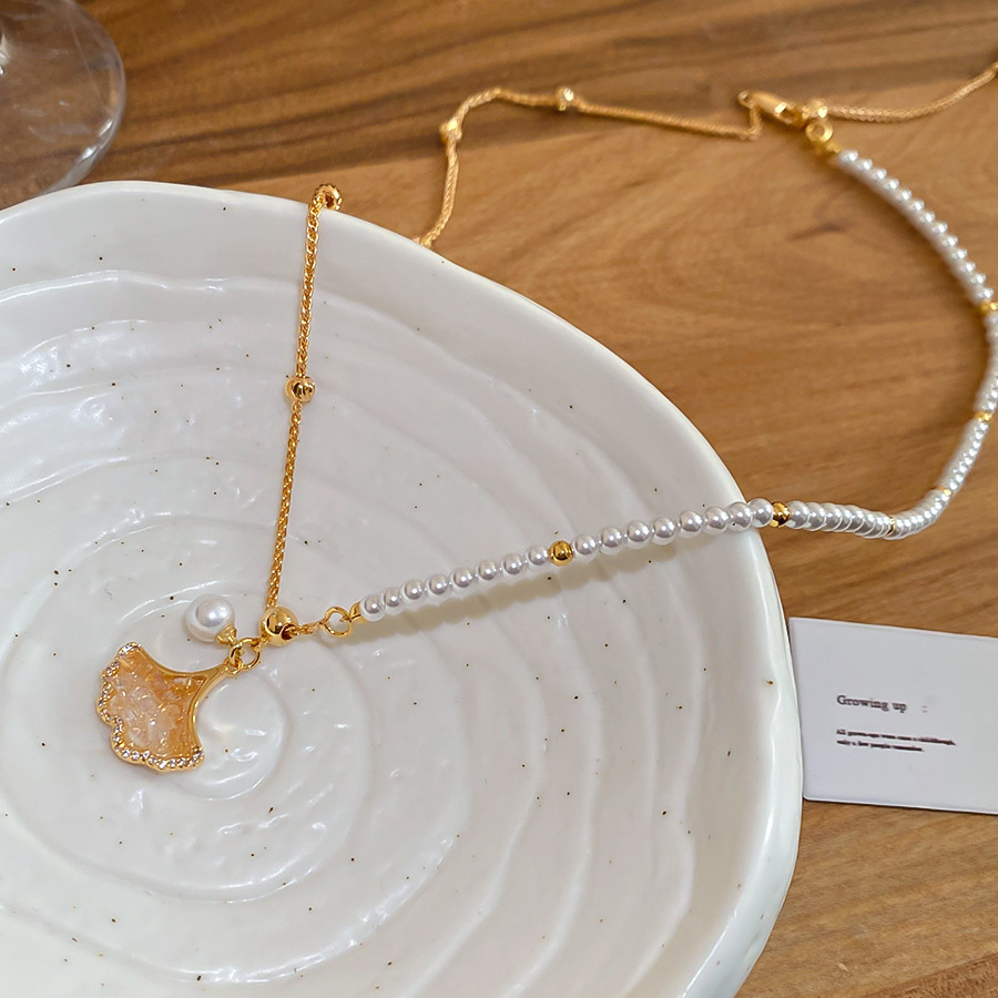 Real Gold Plated Zircon Maple Leaf Pearl Necklace Exquisite Elegant Versatile Collarbone Light Luxury High-End Neck Chain - view 3