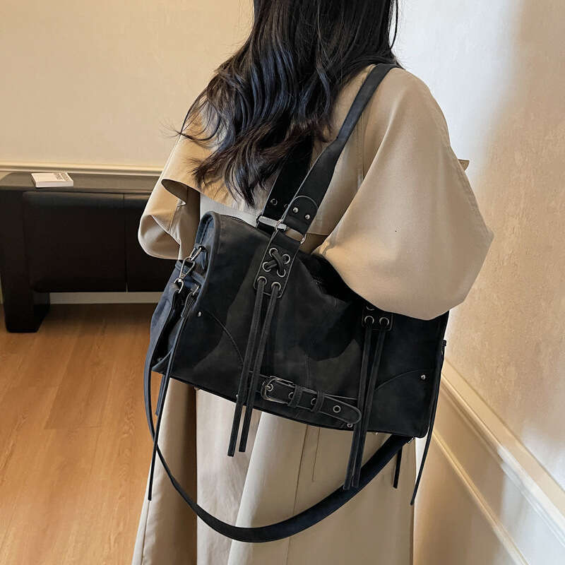 Korean Niche Cool Large Capacity Retro Single Shoulder New Lazy Style Star-Chasing Fashion Travel Crossbody Bag