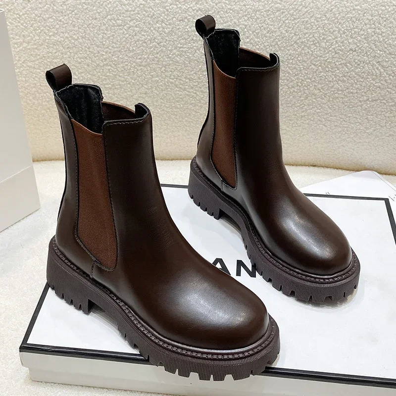 Thick-soled Women Winter Comfortable Shoes Women Elegant Autumn Fashion Thick-soled Short Boots Outdoor Shoes for Women 251219