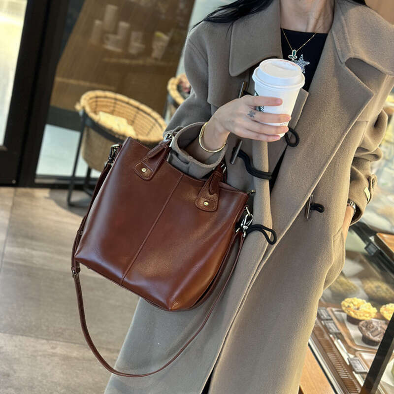 Luxury bag designer handbag Hobo high-end retro new fashion texture crossbody bag spring and summer soft leather women's bucket bag