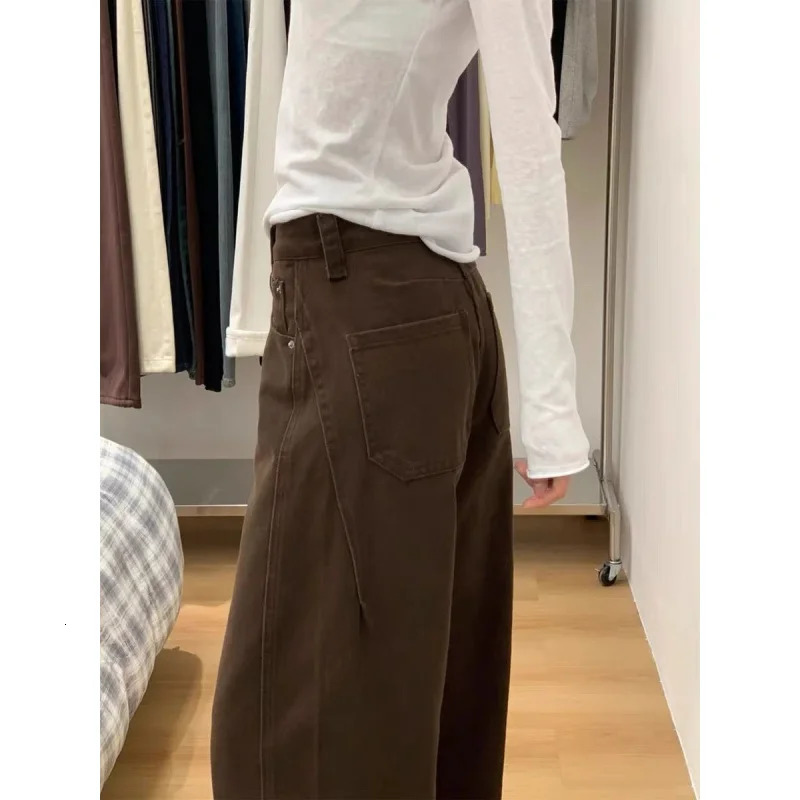 Maillard Brown Straight Leg Jeans for Women Autumn Winter Loose Fit Pear Shape Curved Wide Pants Z260313