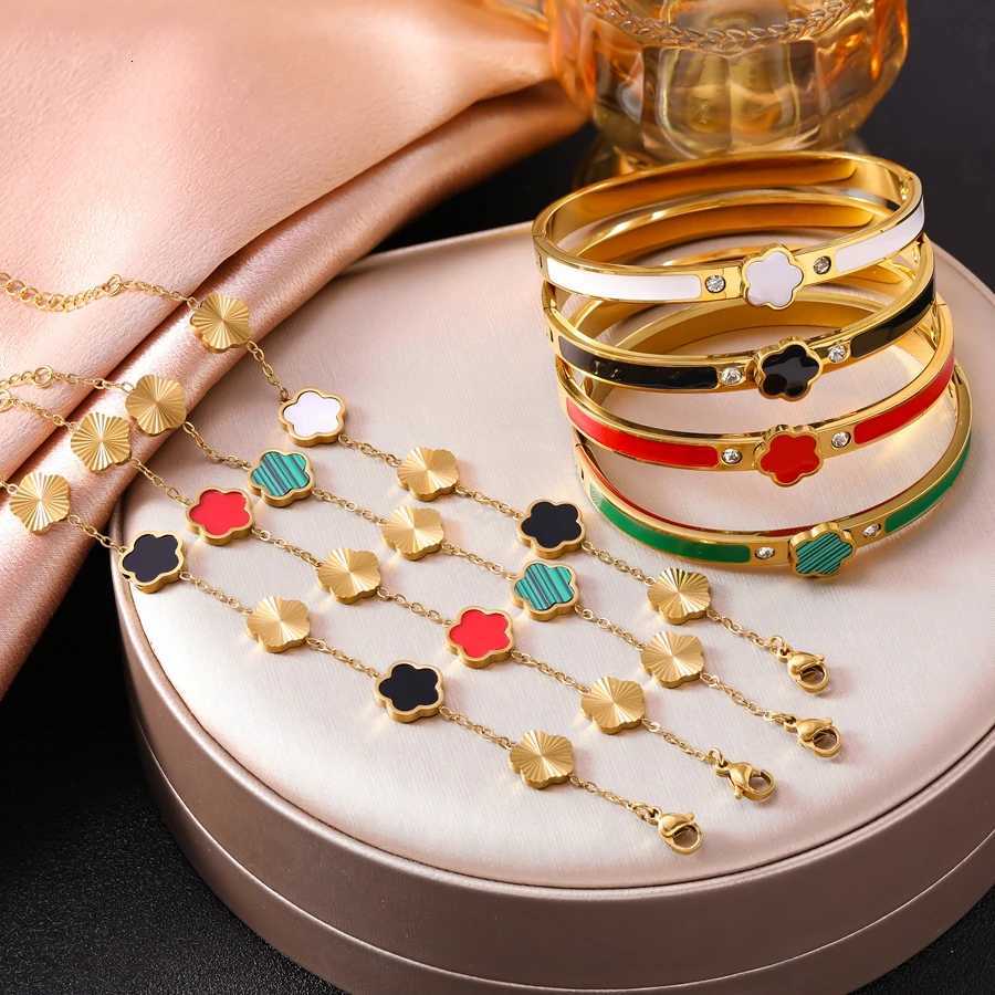 Gold Plated C r Set Enamel C r Chain Bangle Lucky Charm Jewelry Gift for Women M251220