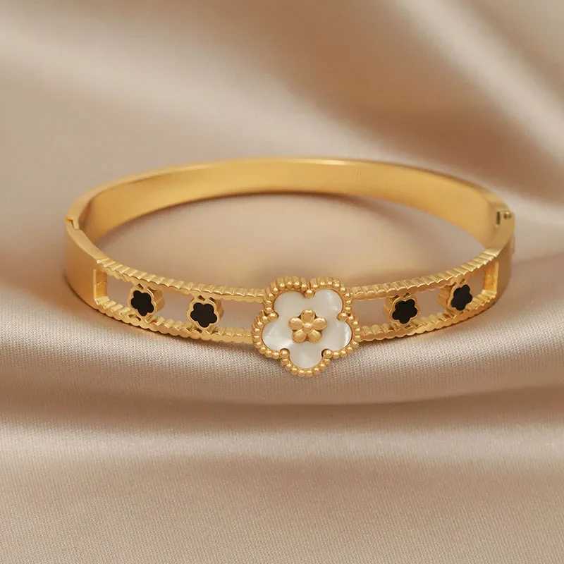 316L Classic Stainless Steel Metal Hollow Flower for Women Elegant Bangles Rust-proof Bangle Wrist Jewelry M251220