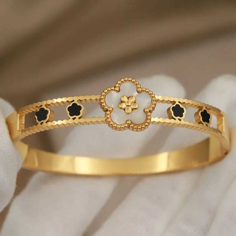 316L Classic Stainless Steel Metal Hollow Flower for Women Elegant Bangles Rust-proof Bangle Wrist Jewelry M251220
