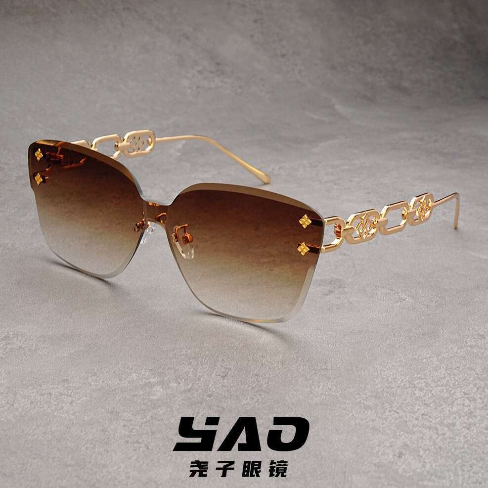 Women's High-End Frameless Sunglasses - Luxury Runway Chain Detail UV400 Face-Slimming Street Photography Shades