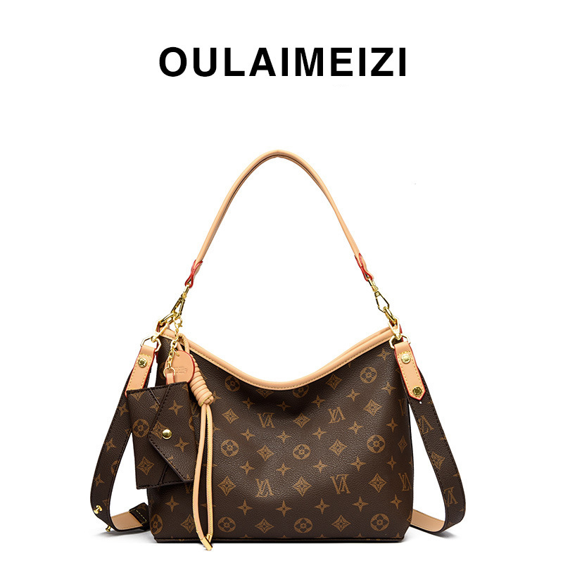 OULAIMEIZI Designer Bag 2025 New Large Capacity Fashionable Casual Tote Bag Classic Printed Retro Underarm Bag for Women yellow brown khaki